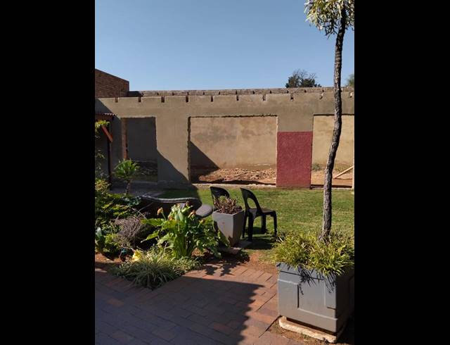 BUSINESS FOR SALE IN NORKEM PARK